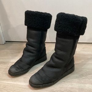 Arche winter boots, rubber sole, leather body, wool inside (Sz 41, fit like 40)